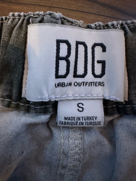 BDG Urban Outfitters Camo Cargo Pants Jogger Baggy Streetwear S - Picture 5 of 6